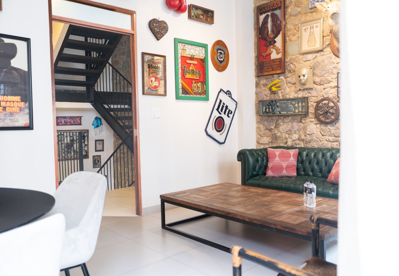 Casa en Ciudad de Panamá - Casa completa, Billar, jacuzzi, rooftop privado 