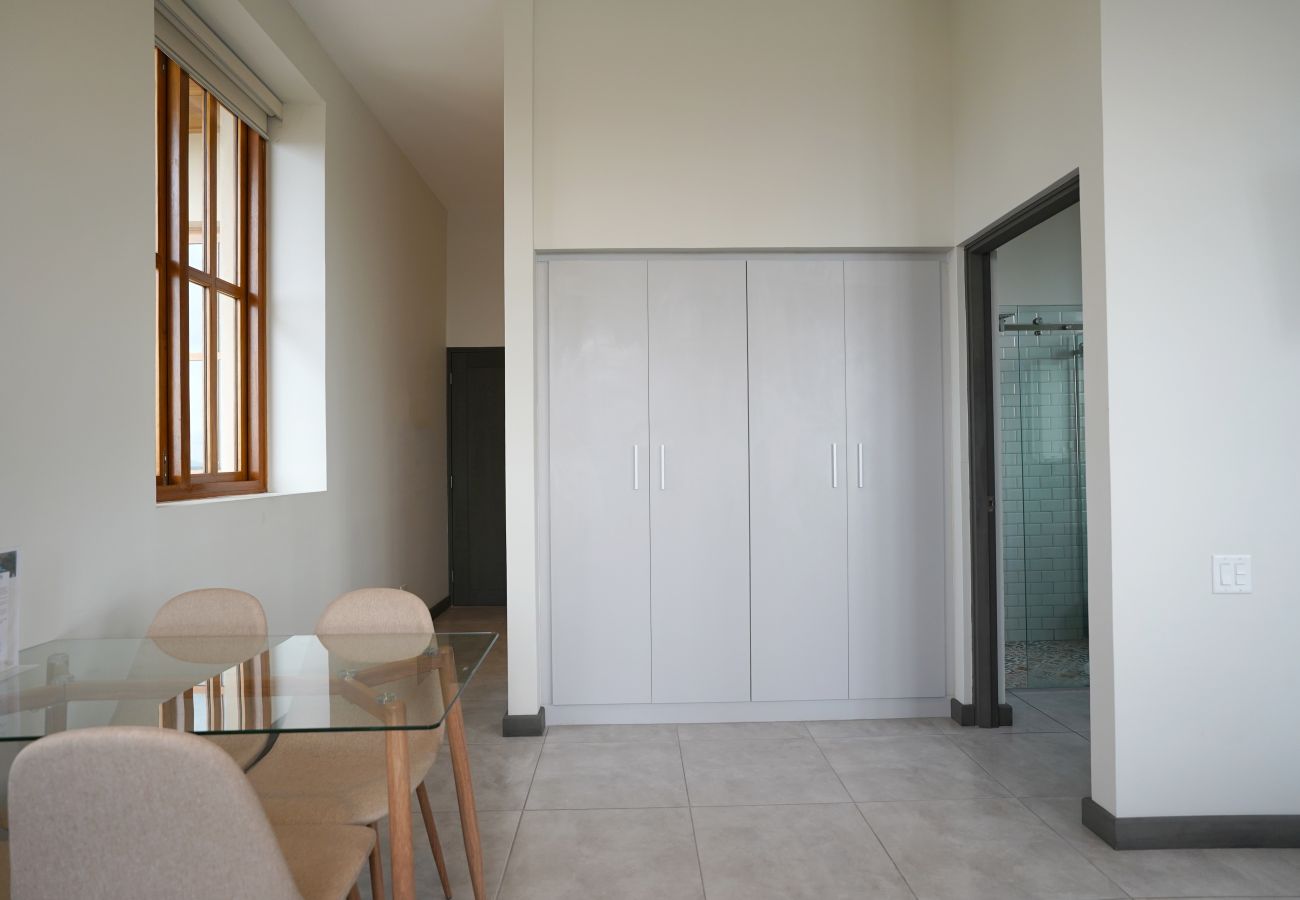 Estudio en Ciudad de Panamá - Estudio con acceso a la playa F2