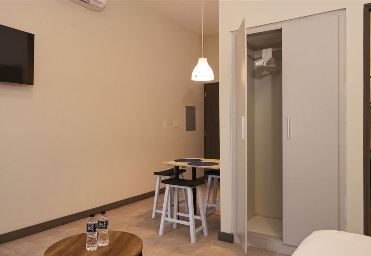 Estudio en Ciudad de Panamá - Estudio con acceso a la playa F3
