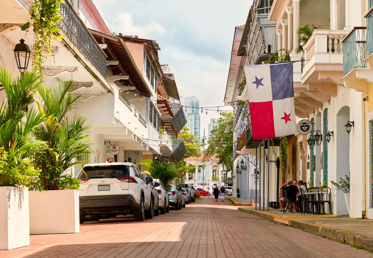 Apartamento en Ciudad de Panamá - 1BR Vistas al mar con terraza M3
