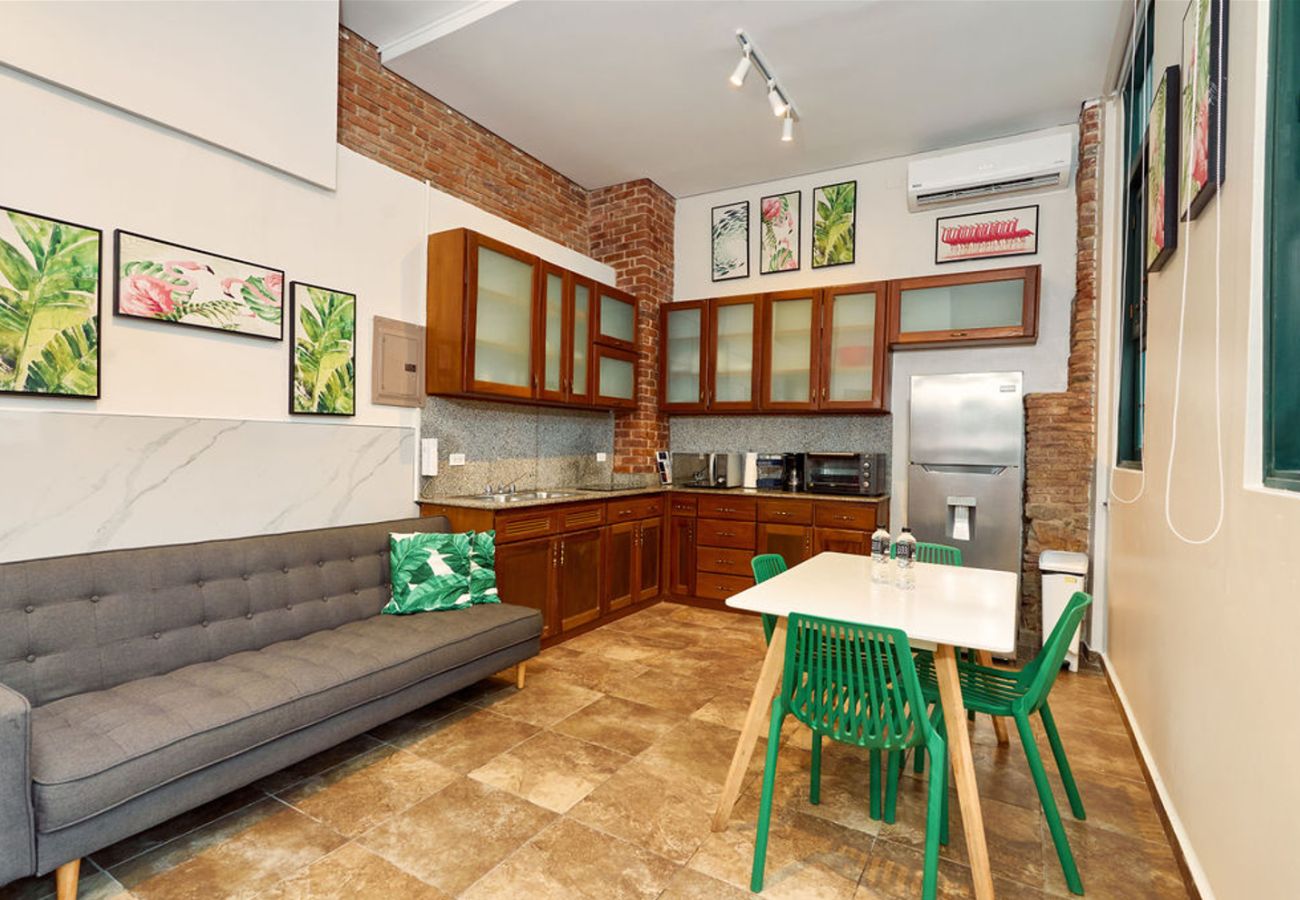 Apartamento en Ciudad de Panamá - 1BR Cuádruple acceso a la playa