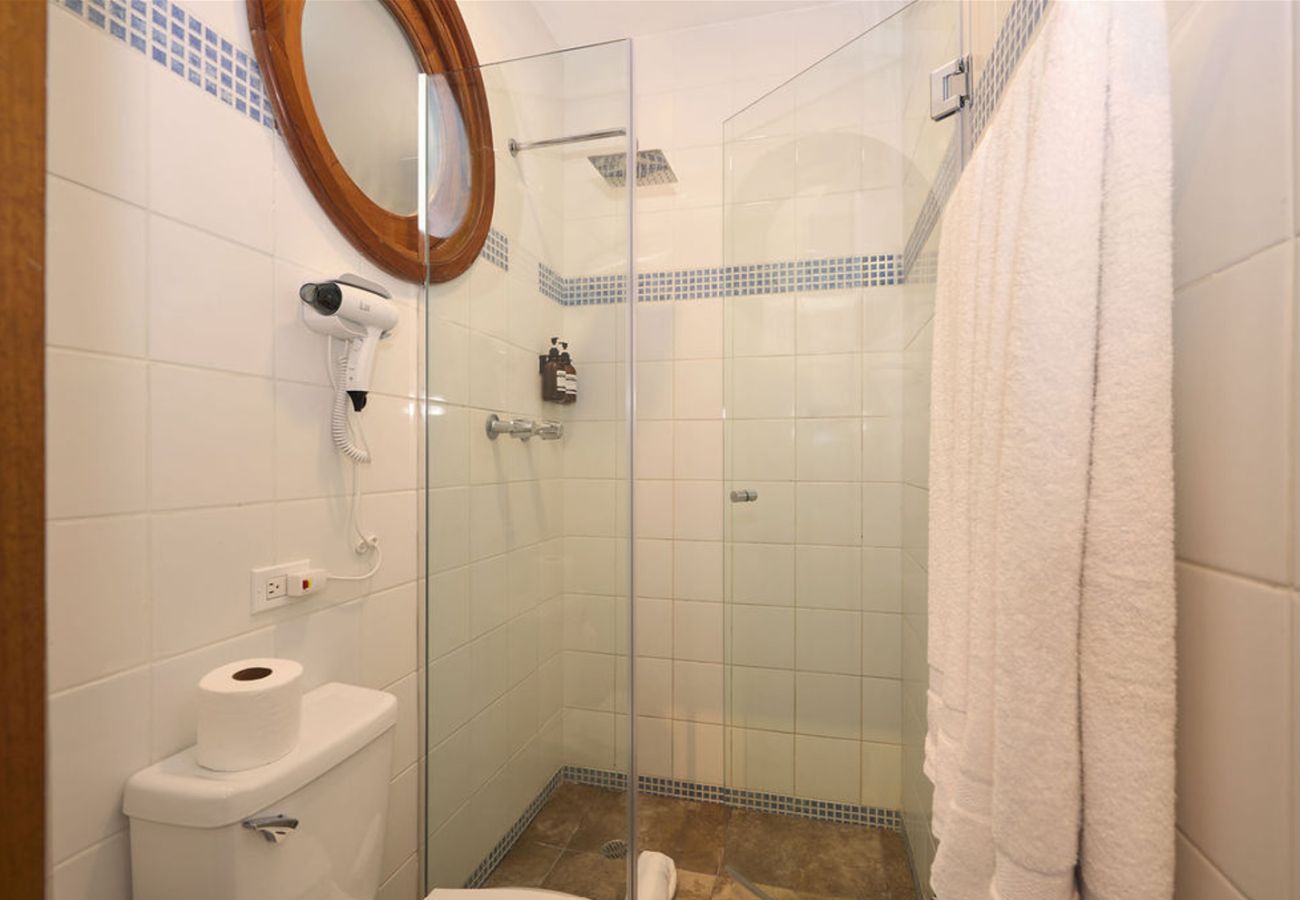 Apartamento en Ciudad de Panamá - 1BR Cuádruple acceso a la playa