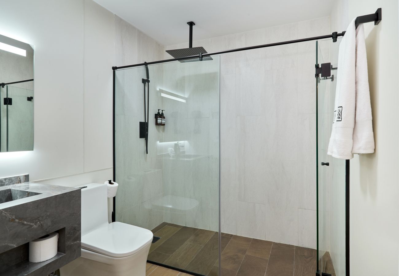 Alquiler por habitaciones en Ciudad de Panamá - Habitación diseño exclusivo CG14