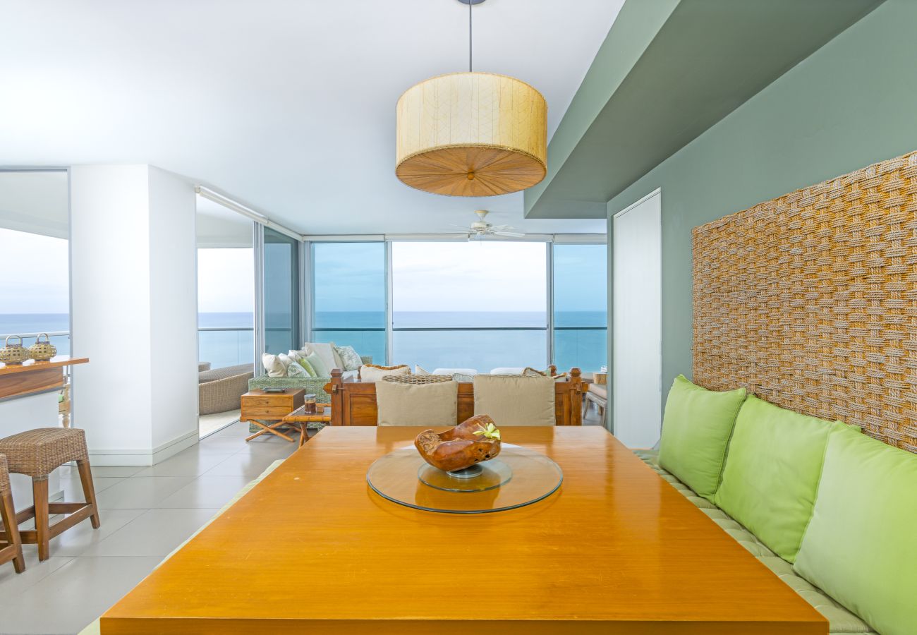 Apartamento en San Carlos - 2br/AP Apartamento con Vista al Mar PH Rio Mar 11B