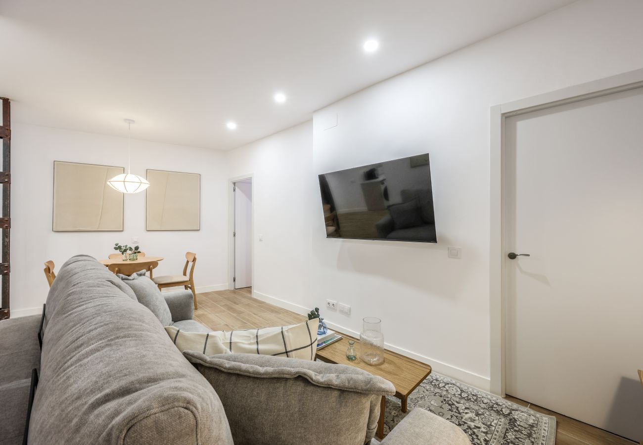 Apartahotel en Madrid - Encantador 2BR Centro Madrid E4A