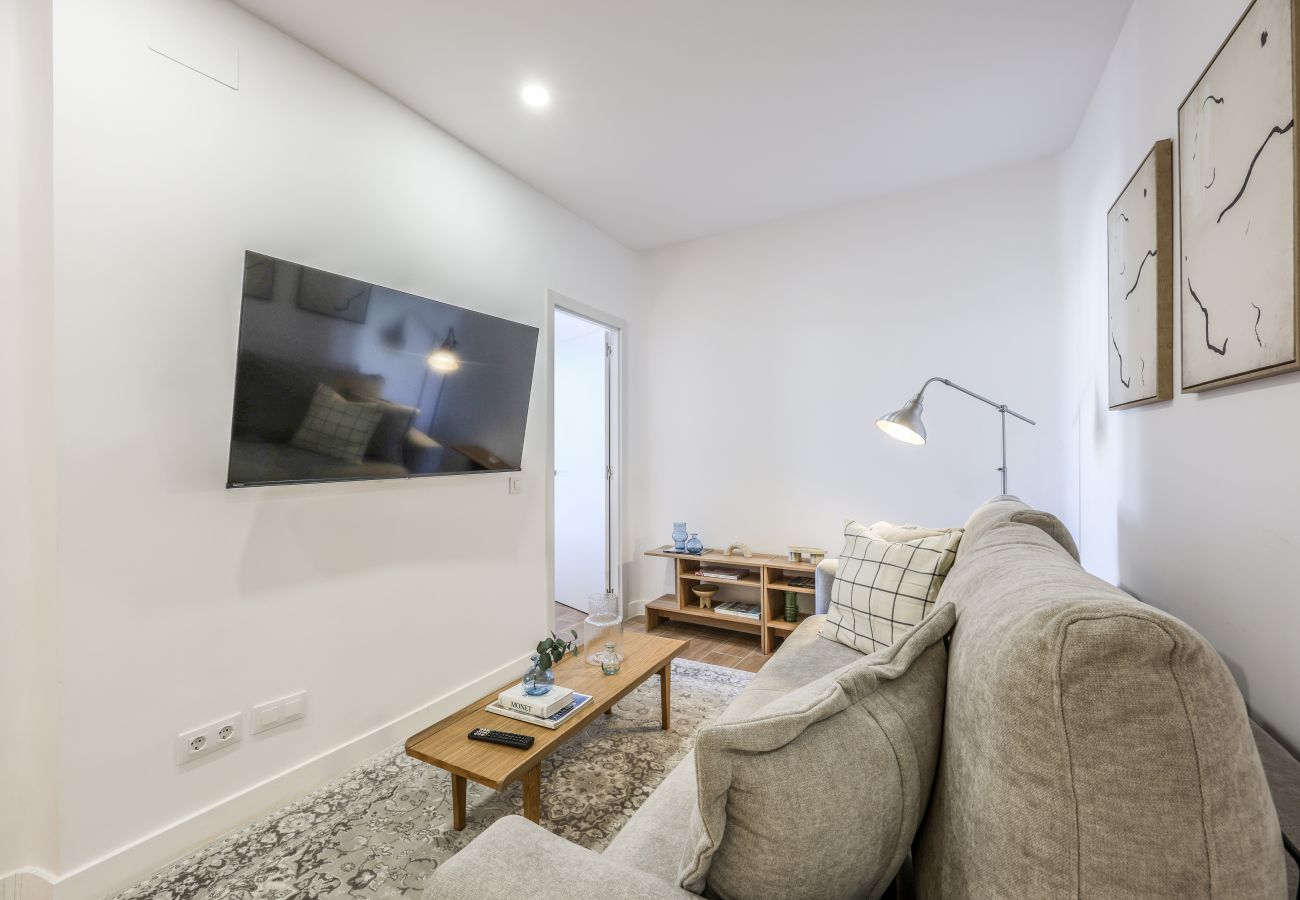 Apartahotel en Madrid - Encantador 2BR Centro Madrid E4A