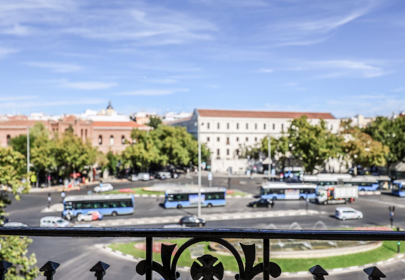 Apartahotel en Madrid - Encantador 2BR Centro Madrid E4A