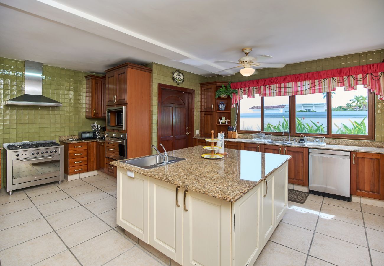 Villa en San Carlos - Mansión Frente al Mar Villa Vita