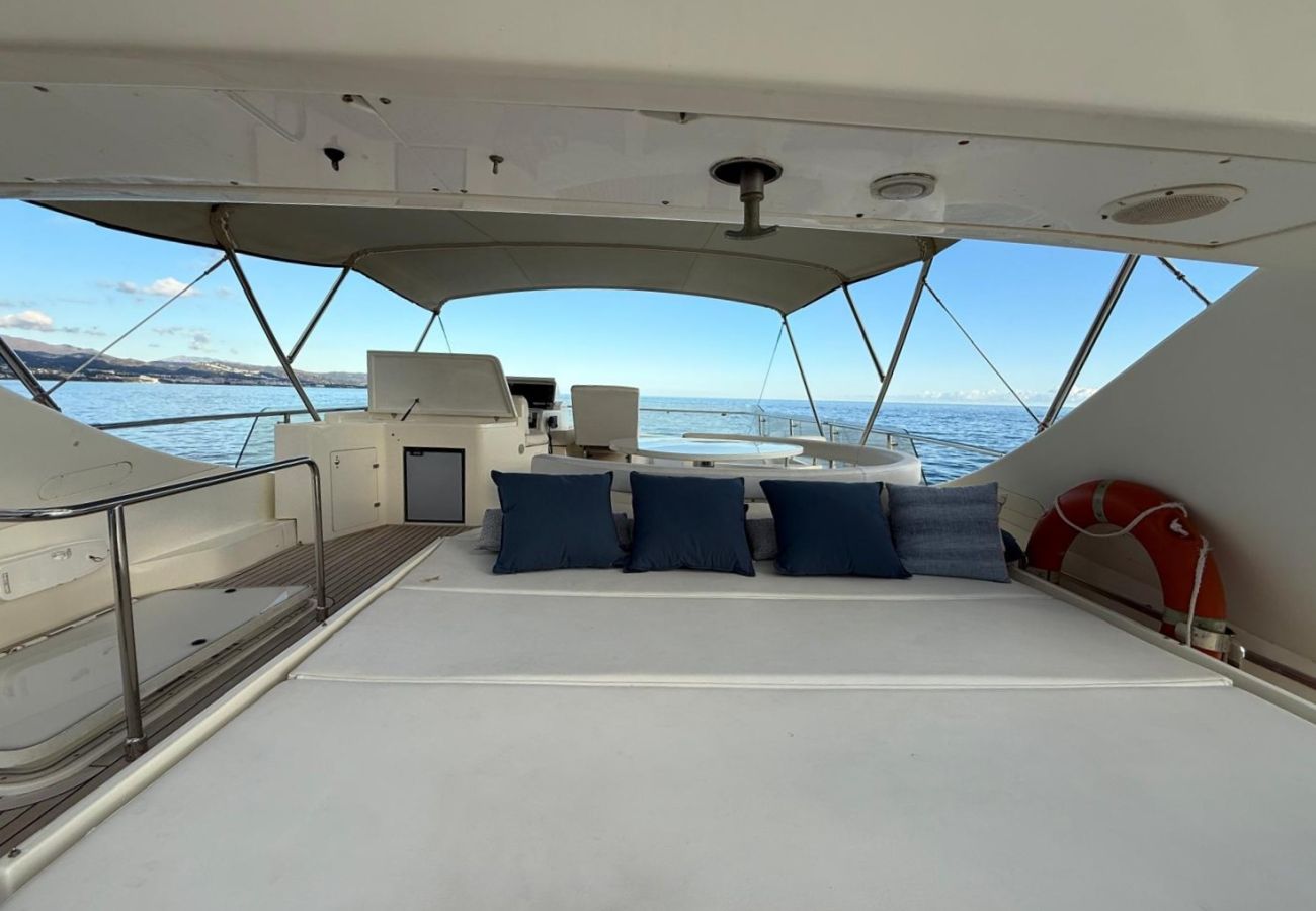 Barco en Marbella - Exclusivo yate de lujo 