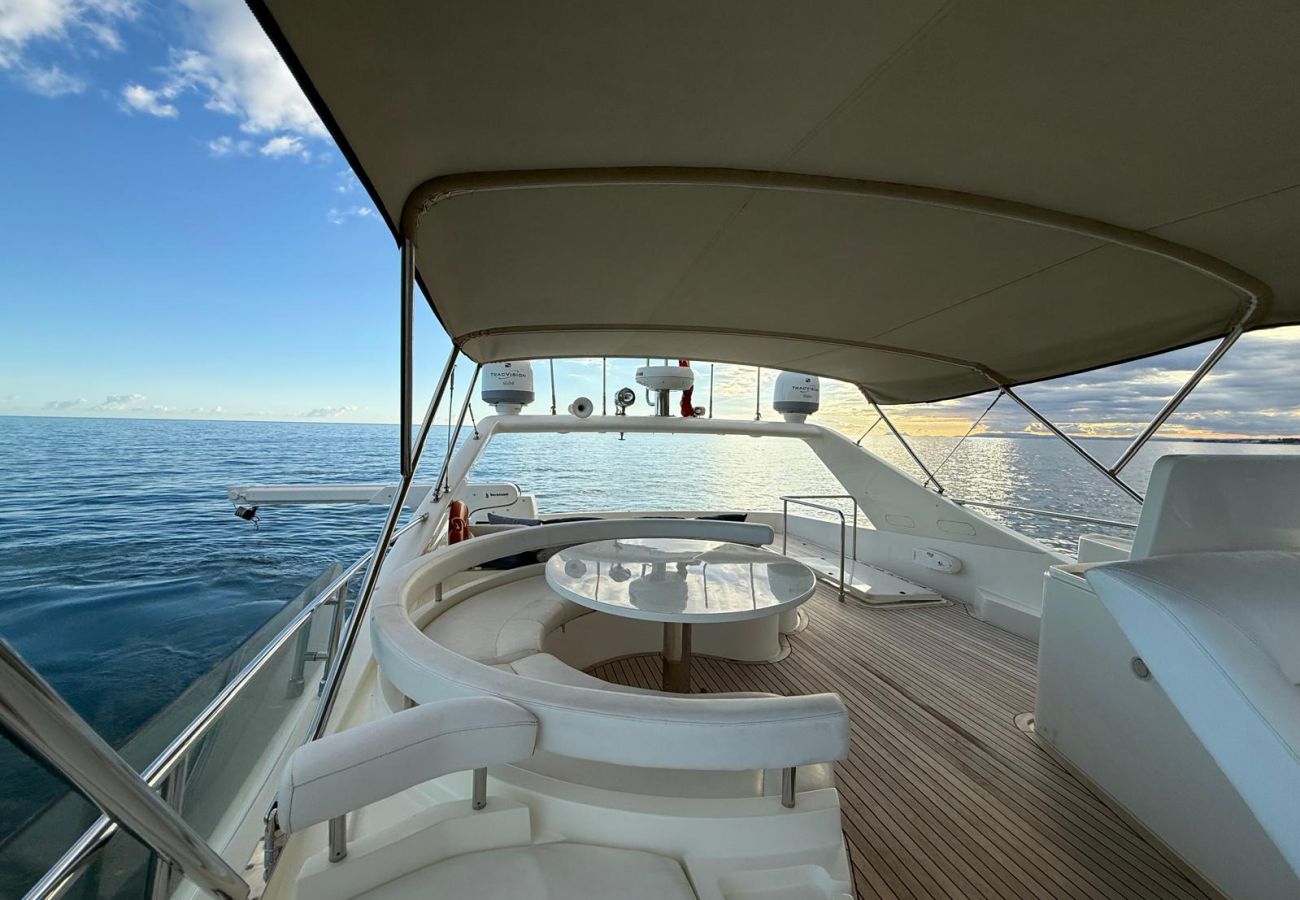 Barco en Marbella - Exclusivo yate de lujo 