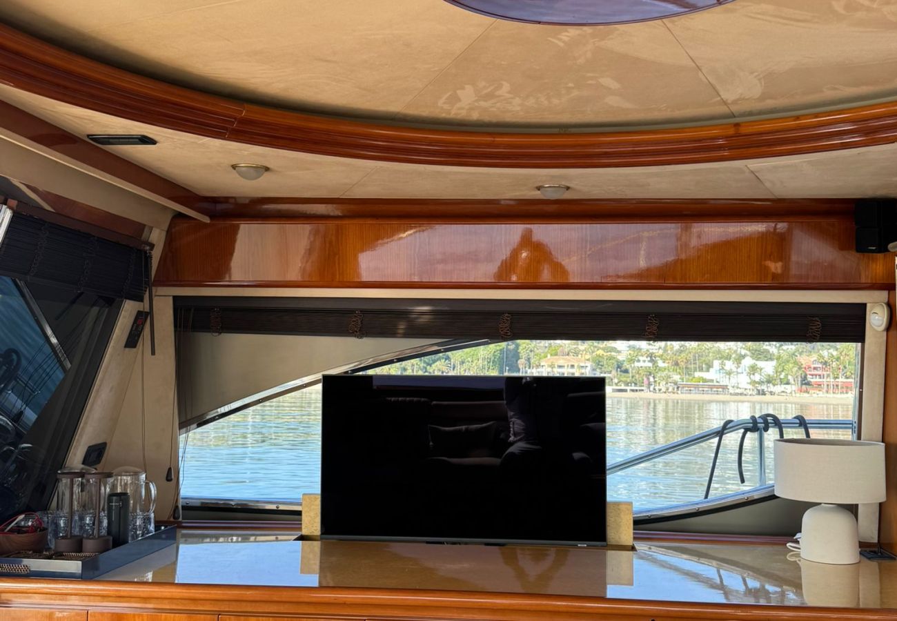 Barco en Marbella - Exclusivo yate de lujo 