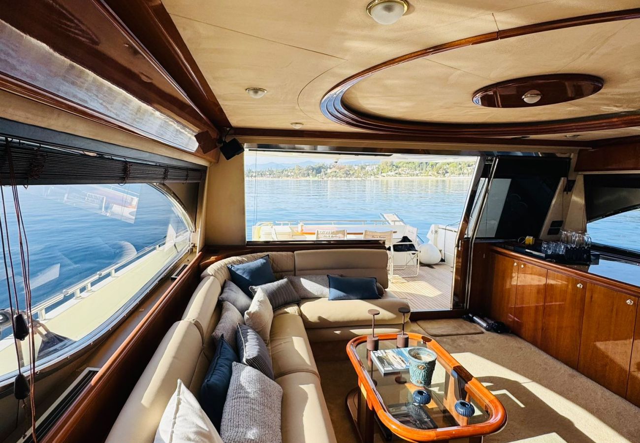 Barco en Marbella - Exclusivo yate de lujo 