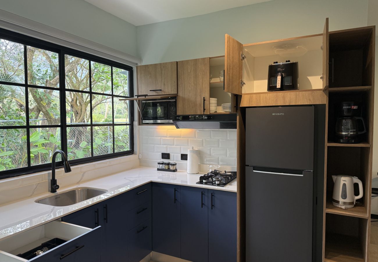 Apartamento en Valle de Anton - Altavida Lodge · 2BR Apt con Jardín y Piscina · N7