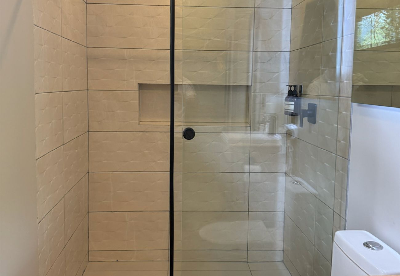 Apartamento en Valle de Anton - Altavida Lodge · 2BR Apt con Jardín y Piscina · N7