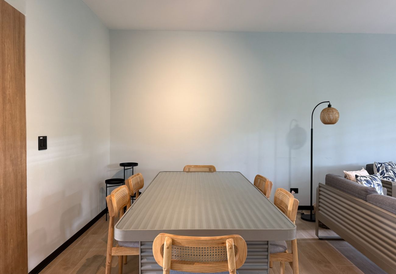 Apartamento en Valle de Anton - Altavida Lodge · 2BR Apt con Jardín y Piscina · N7