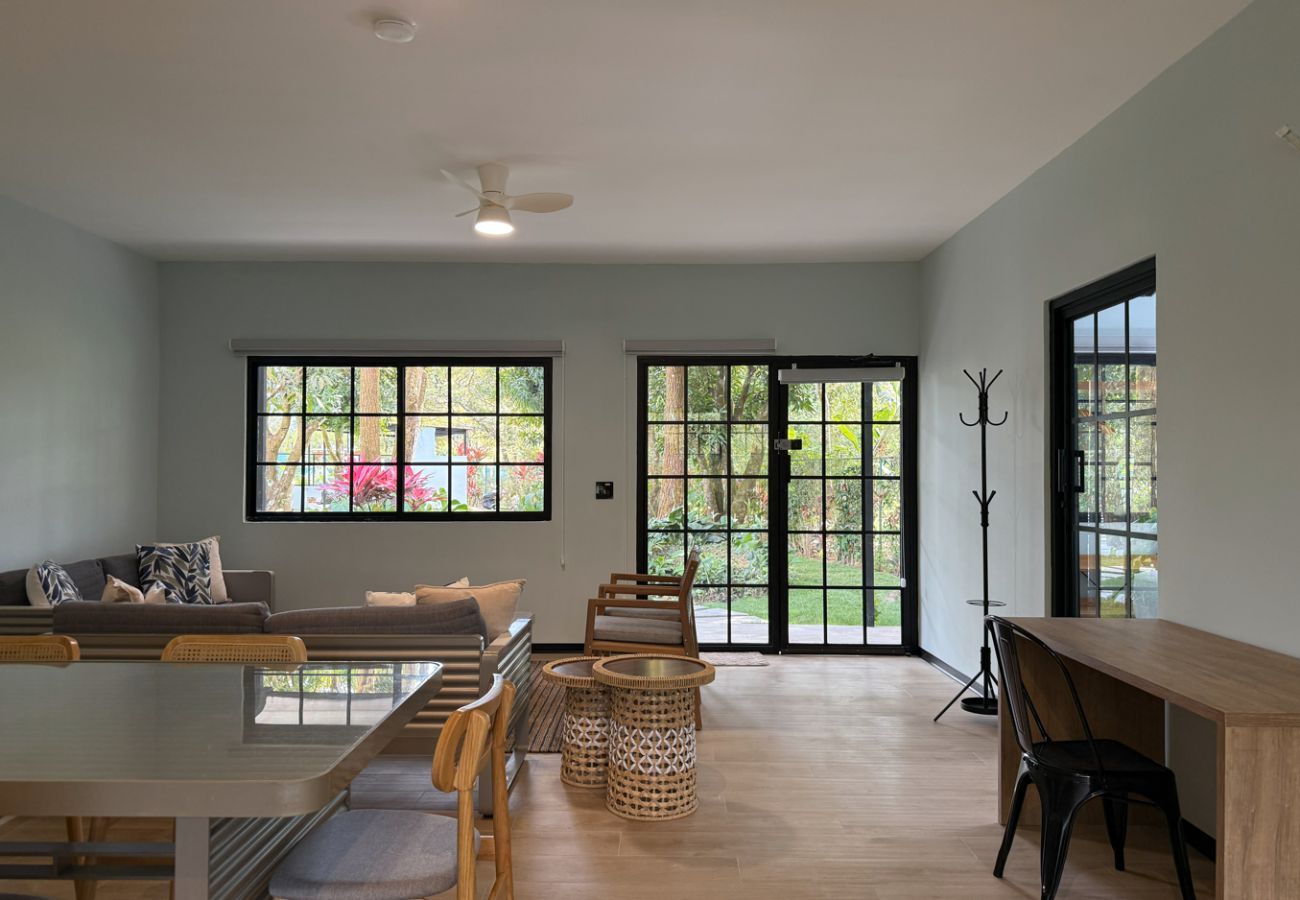 Apartamento en Valle de Anton - Altavida Lodge · 2BR Apt con Jardín y Piscina · N7