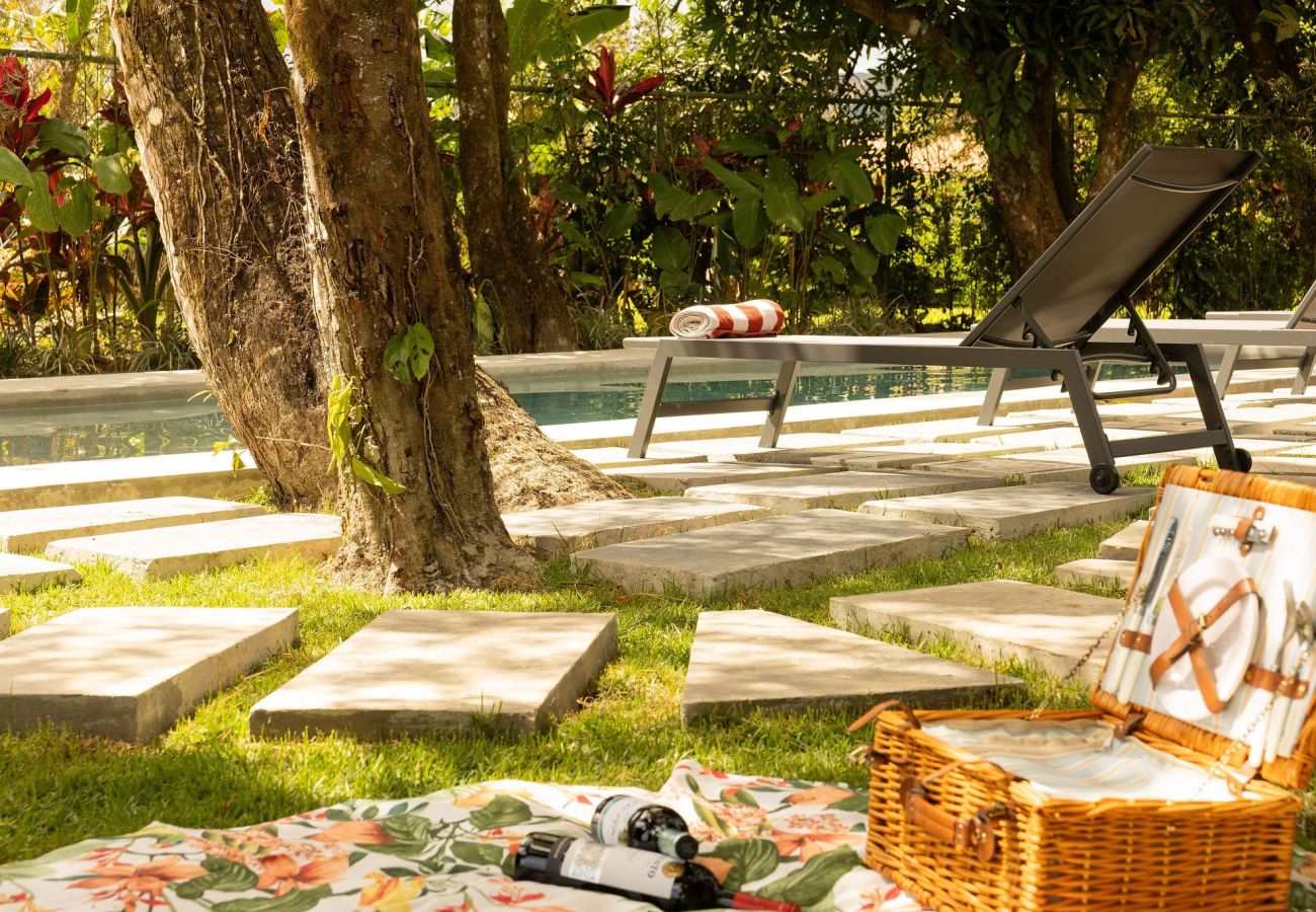 Apartamento en Valle de Anton - Altavida · 1BR Privado con Piscina en el Valle