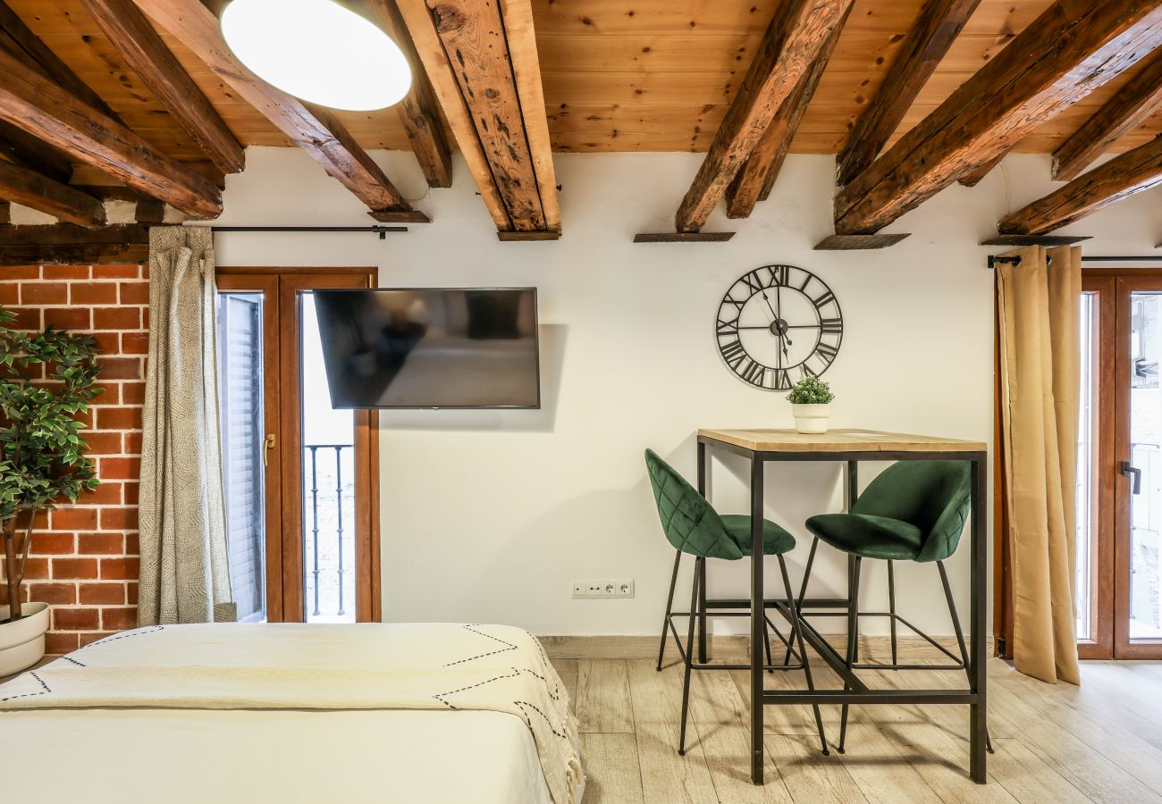 Aparthotel in Madrid - Beautiful Renovated Loft in the center 11 