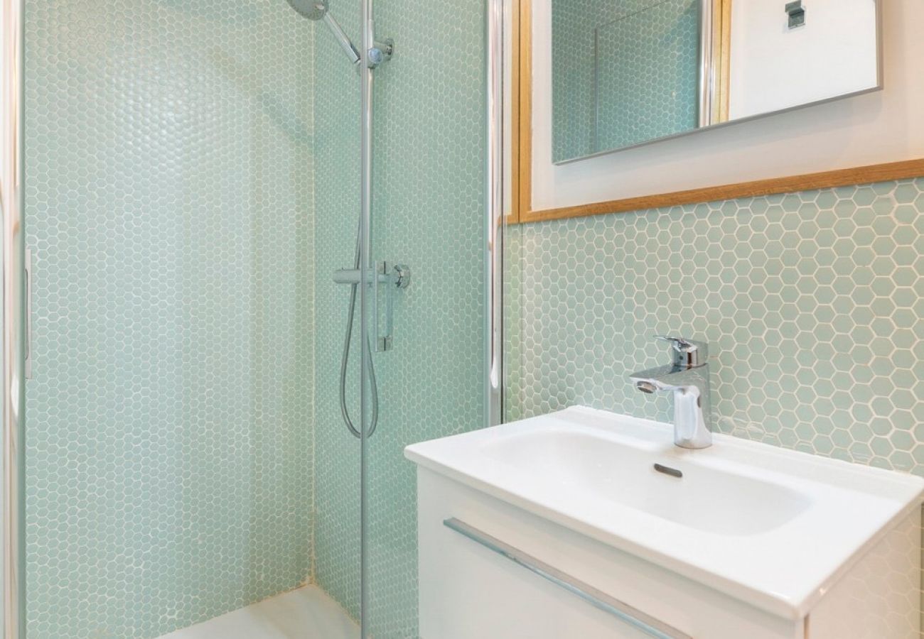 Apartment in Madrid - Renovated Apartment in Lavapiés 