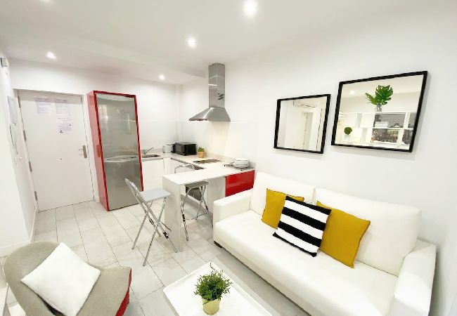 Studio in Madrid - Design apartment in Plaza Mayor 3 I 