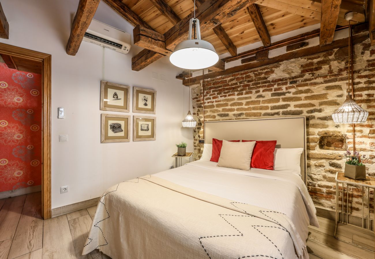 Aparthotel in Madrid - Beautiful Renovated apartment in the center 1 