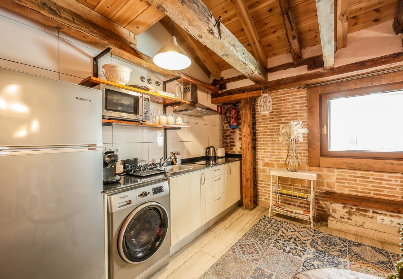 Aparthotel in Madrid - Beautiful Renovated apartment in the center 1 