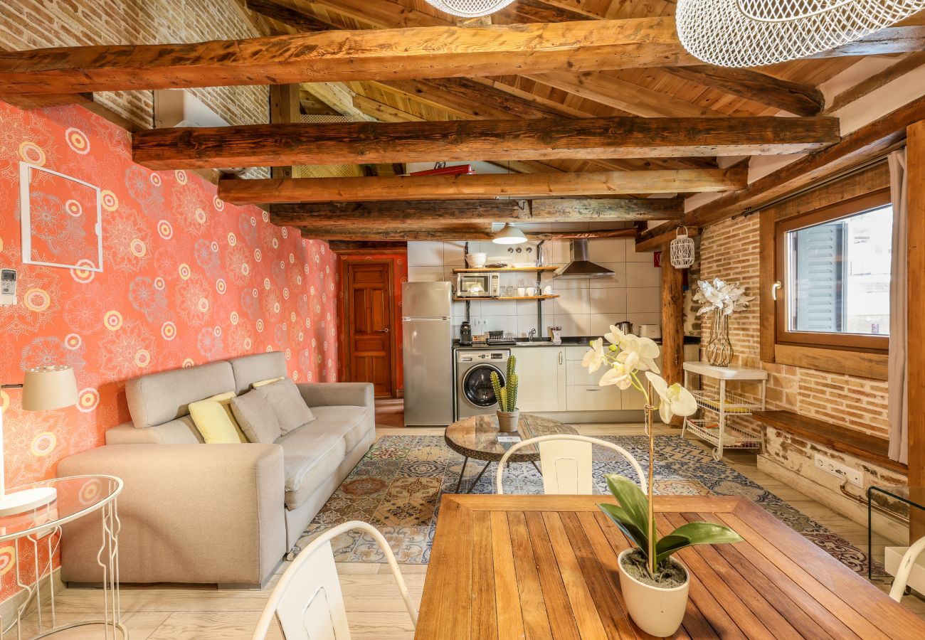 Aparthotel in Madrid - Beautiful Renovated apartment in the center 1 