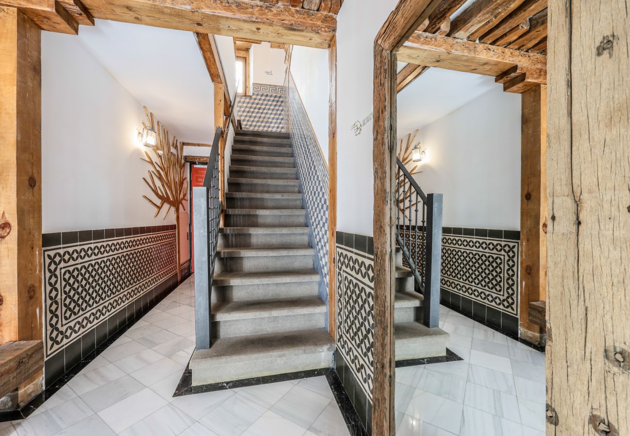 Aparthotel in Madrid - Beautiful Renovated apartment in the center 1 