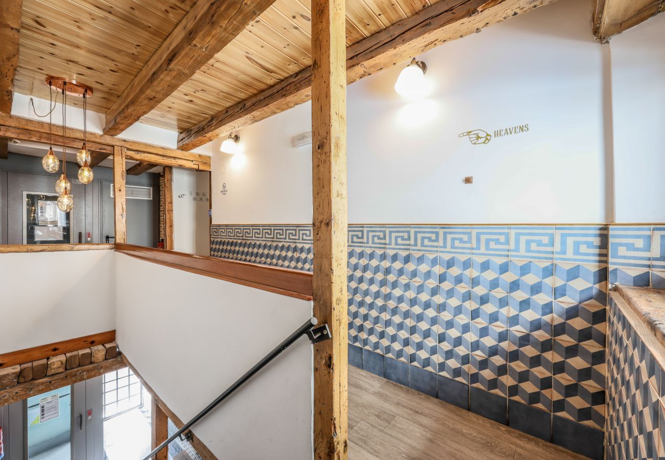 Aparthotel in Madrid - Beautiful Renovated apartment in the center 1 