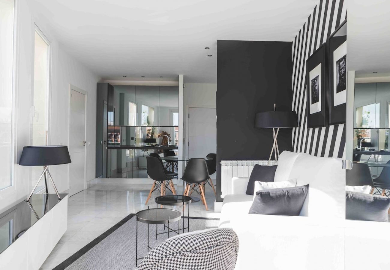 Apartment in Madrid - Incredible design apartment with terrace 