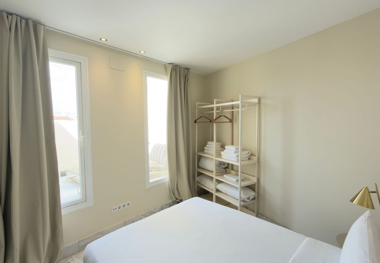 Apartment in Madrid - Incredible design apartment with terrace 
