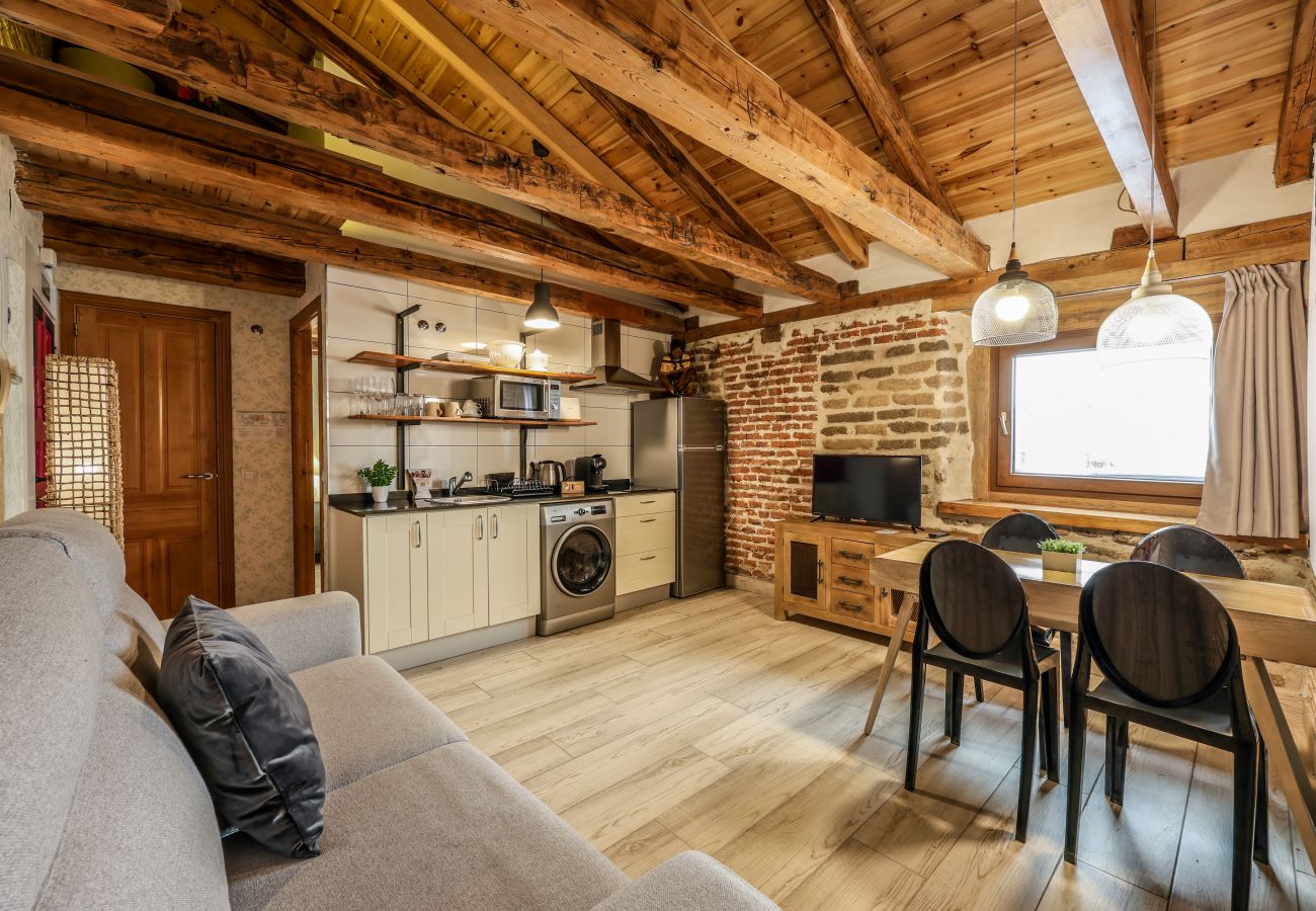 Aparthotel in Madrid - Beautiful Renovated apartment in the center 4 
