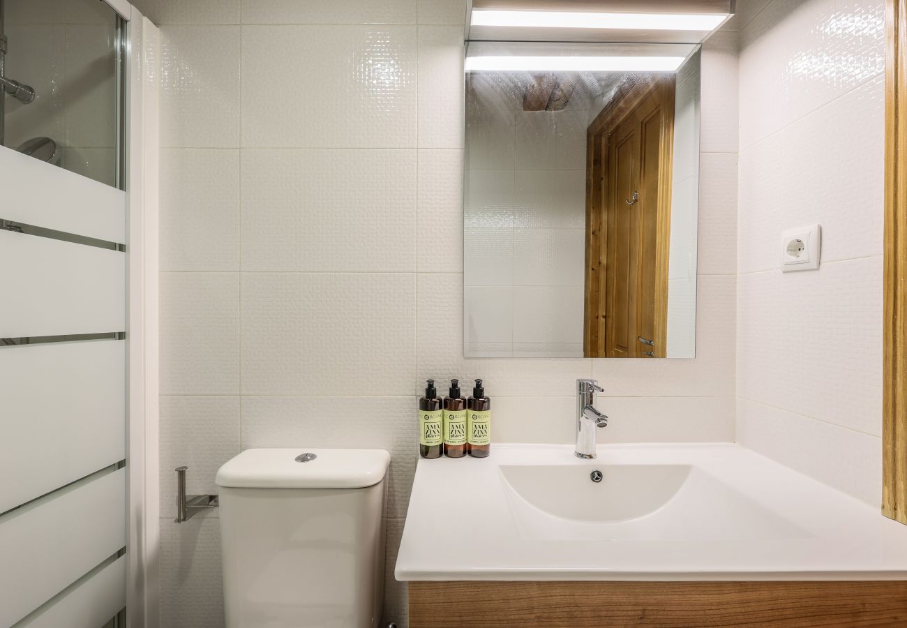 Aparthotel in Madrid - Beautiful Renovated apartment in the center 4 
