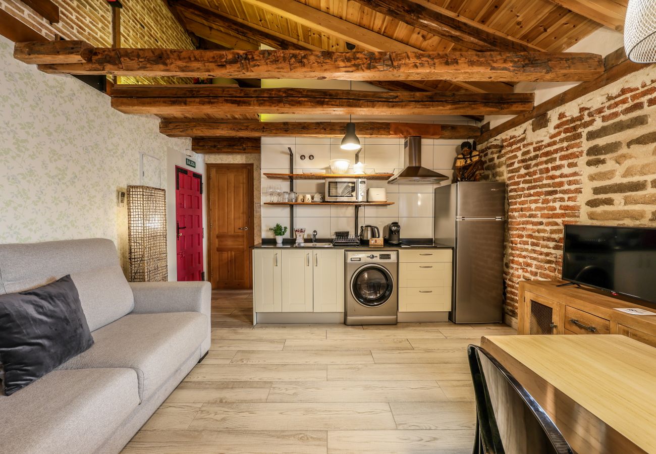 Aparthotel in Madrid - Beautiful Renovated apartment in the center 4 