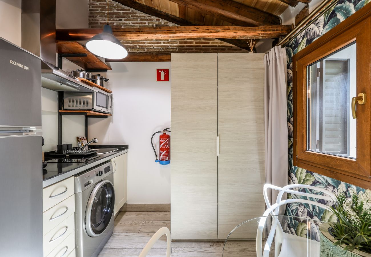 Aparthotel in Madrid - Beautiful Renovated Loft in the center 7 