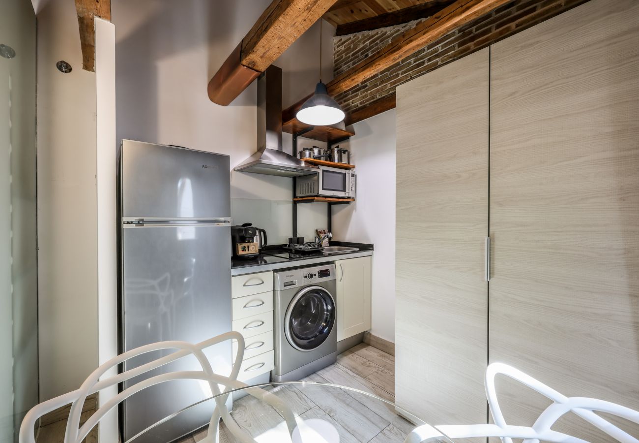 Aparthotel in Madrid - Beautiful Renovated Loft in the center 7 