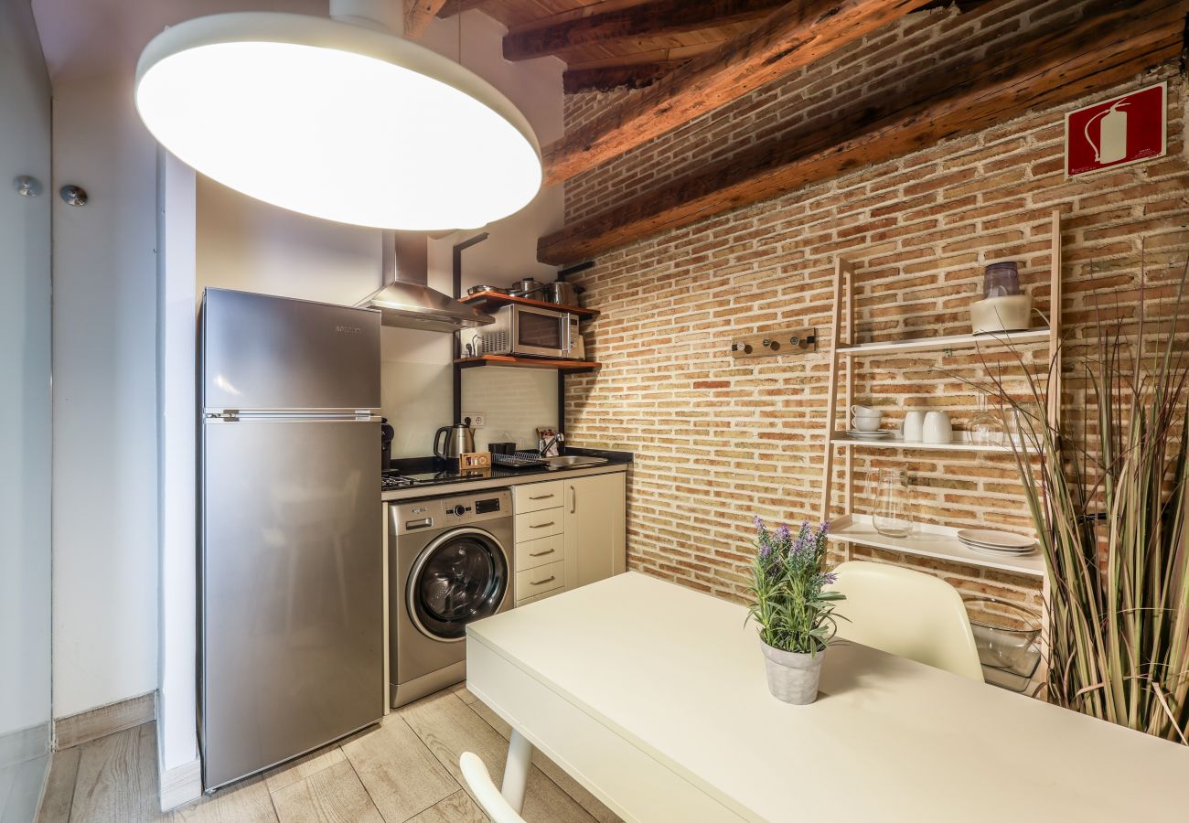 Aparthotel in Madrid - Beautiful Renovated Loft in the center 5 