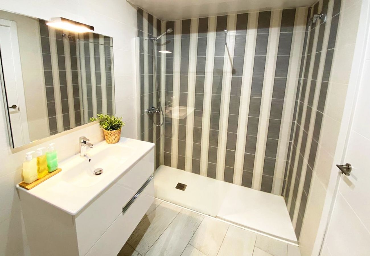 Aparthotel in Madrid - Design apartment in Plaza Mayor 4D 