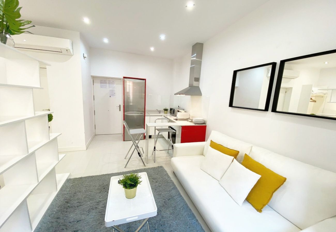 Aparthotel in Madrid - Design apartment in Plaza Mayor 2 I 