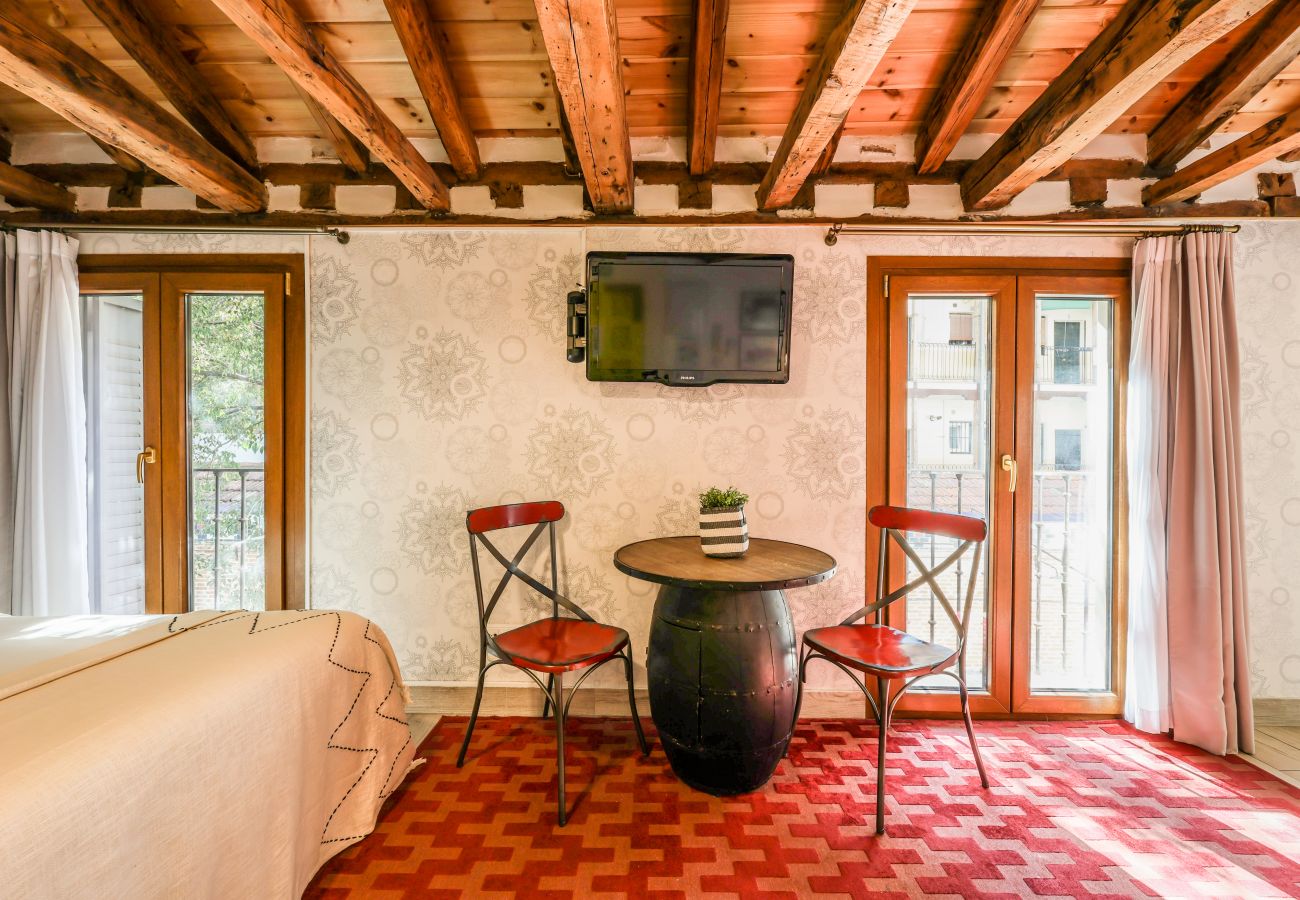 Aparthotel in Madrid - Beautiful Renovated Loft in the center 8 