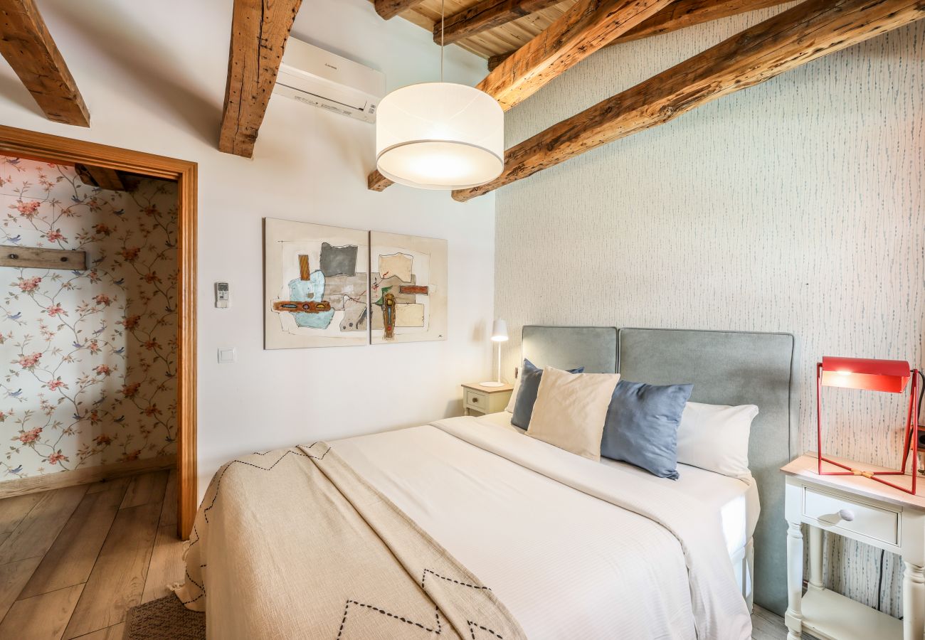 Aparthotel in Madrid - Beautiful Renovated apartment in the center 2 