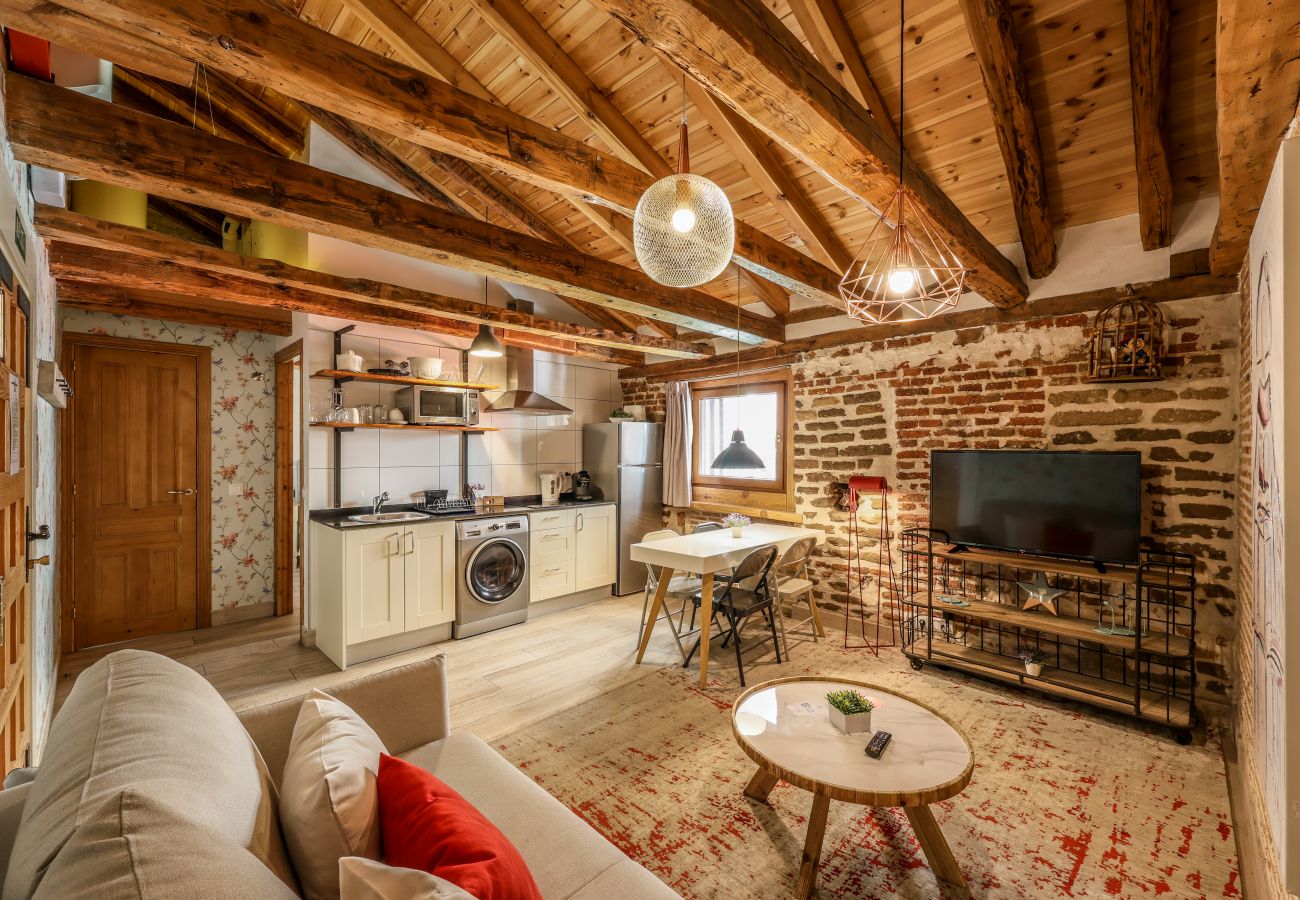Aparthotel in Madrid - Beautiful Renovated apartment in the center 2 