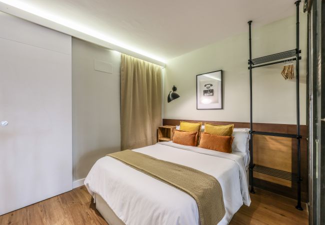 Apartment in Madrid - Design and Comfort in the Heart of Madrid Chueca I1I