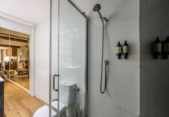 Apartment in Madrid - Design and Comfort in the Heart of Madrid Chueca I1I