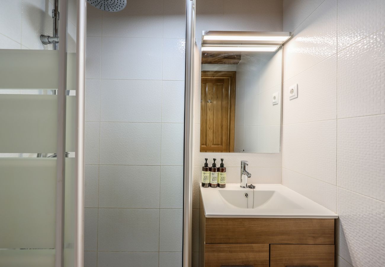 Aparthotel in Madrid - Beautiful Renovated apartment in the center 6 