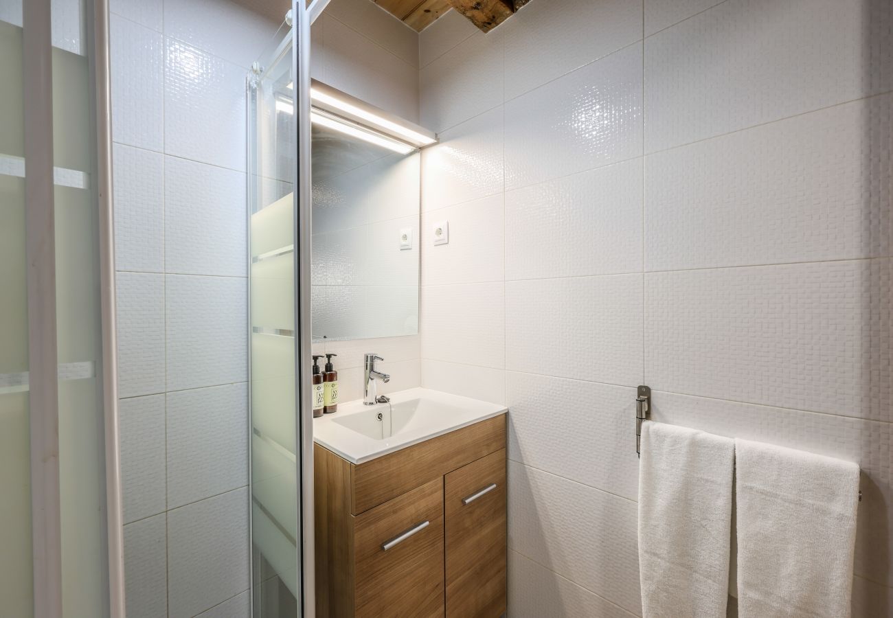 Aparthotel in Madrid - Beautiful Renovated apartment in the center 6 