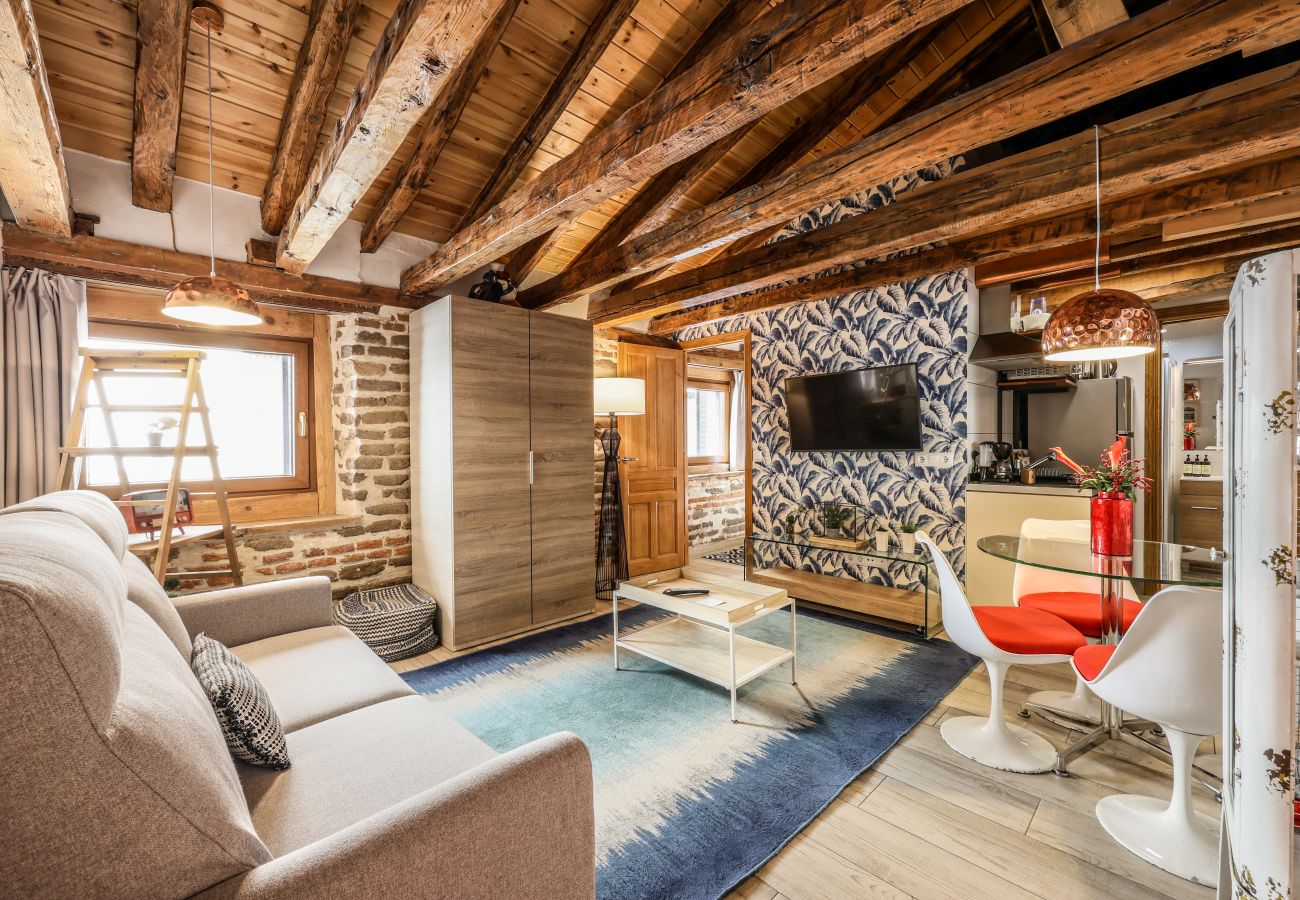 Aparthotel in Madrid - Beautiful Renovated apartment in the center 6 