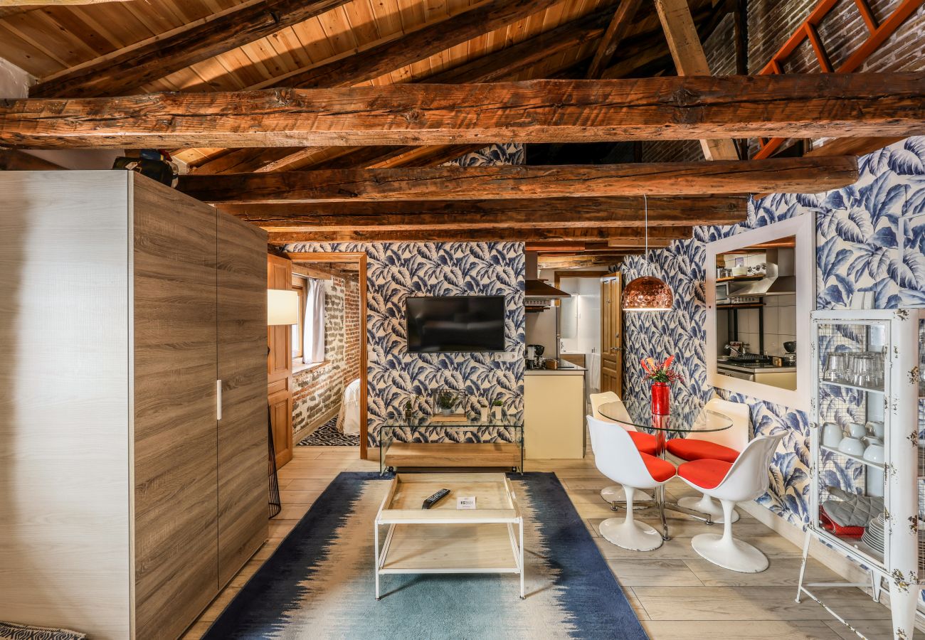 Aparthotel in Madrid - Beautiful Renovated apartment in the center 6 