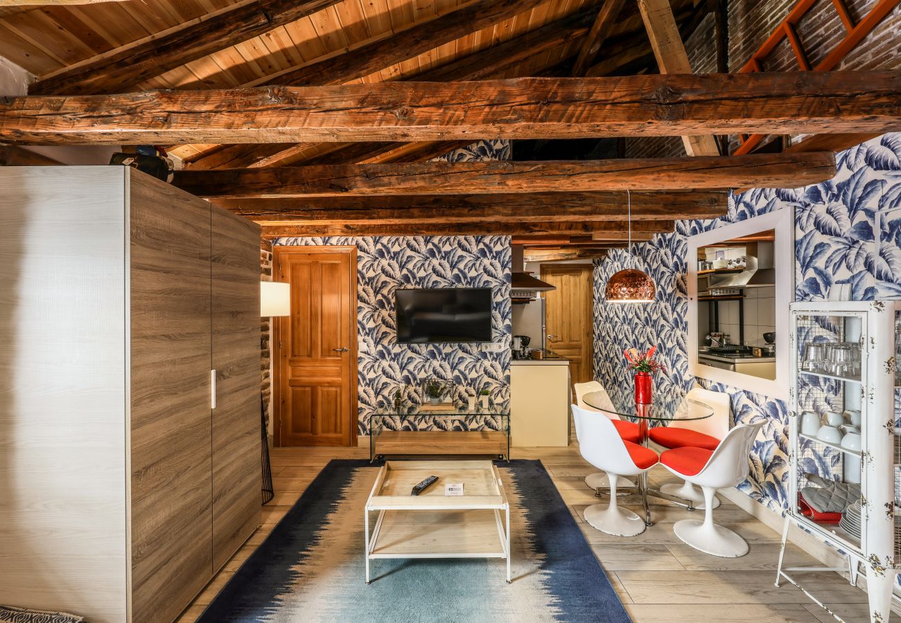 Aparthotel in Madrid - Beautiful Renovated apartment in the center 6 