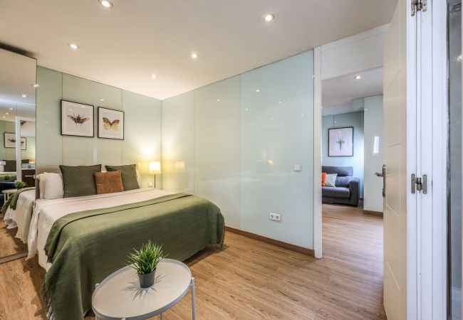 Aparthotel in Madrid - Loft in Gran Via -5º No Elevator-SB5